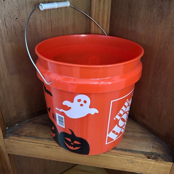 Halloween Home Depot bucket - Picture 3 of 5